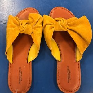 American Eagle Sandals